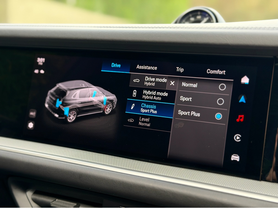 2024 Porsche Cayenne E-HYBRID 5DR AUTO €102,950