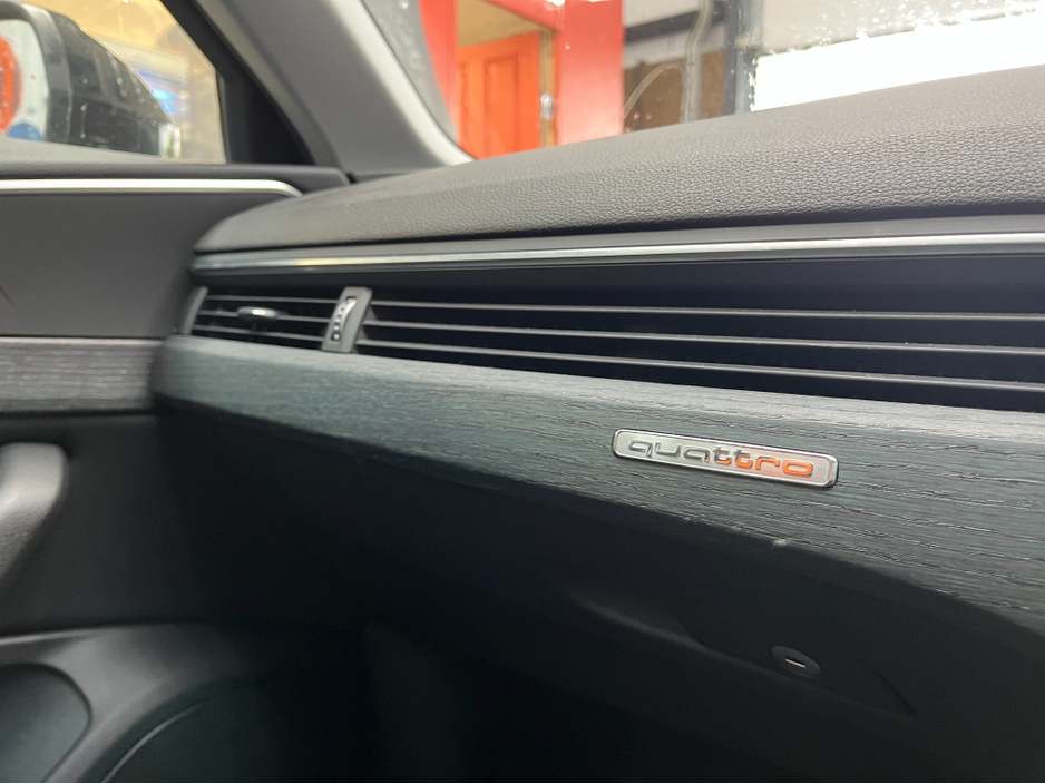 2018 Audi A4 - image 15