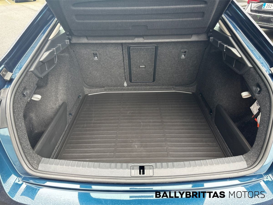 2024 Skoda Octavia - image 9