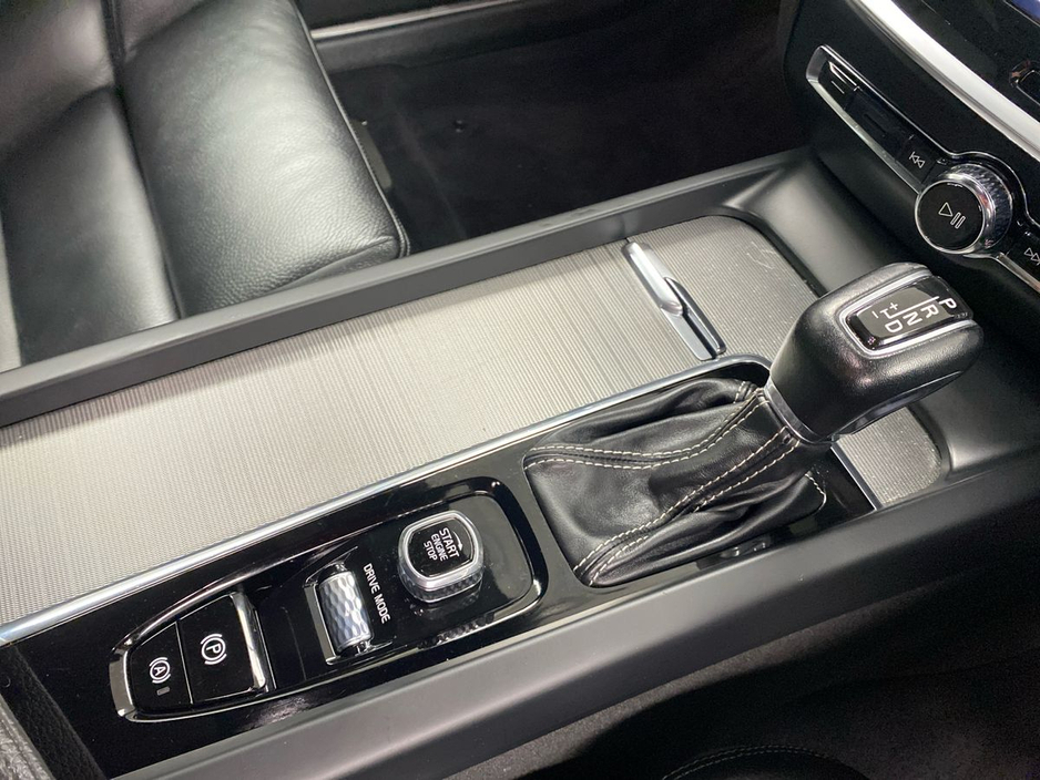 2019 Volvo S60 T5 (250hp) R-Design Auto €25,995