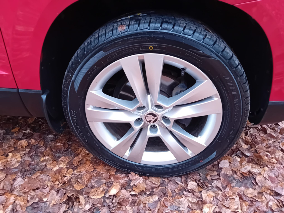 2019 Skoda Karoq - image 32