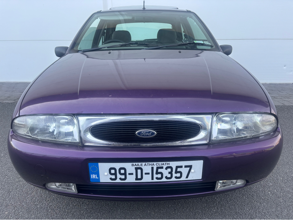 1999 Ford Fiesta - image 14