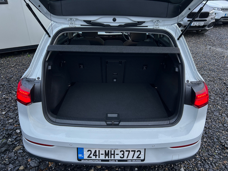 2024 Volkswagen Golf Volkswagen Golf Style DSG 2.0 TDI 2024 €30,950