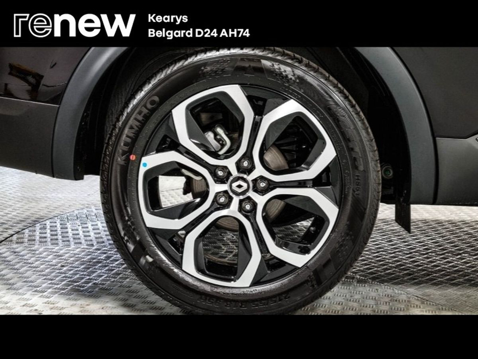 2025 Renault Arkana - image 9