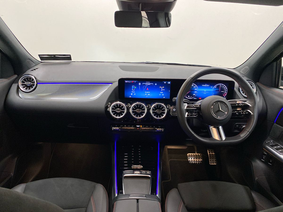 2025 Mercedes-Benz GLA Class - image 2