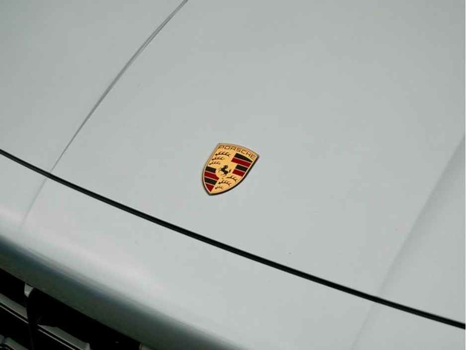 2024 Porsche Cayenne - image 15