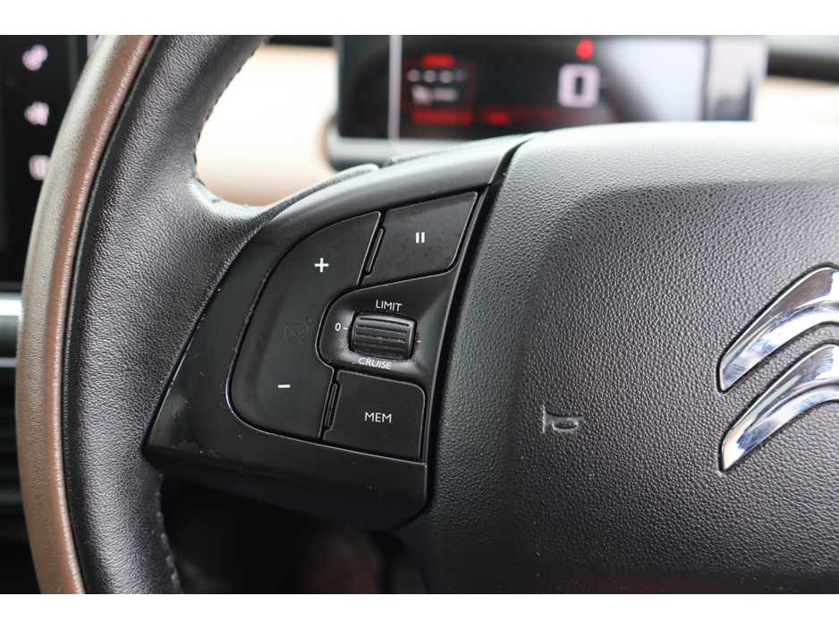 2016 Citroen C4 Cactus BLUE HDI FLAIR €11,295