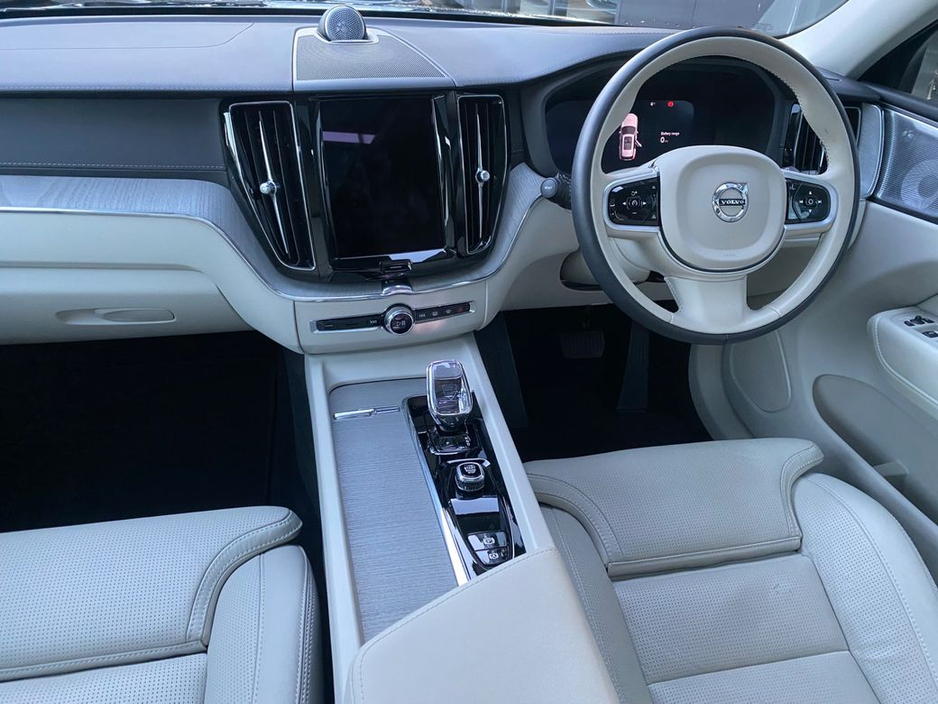 2025 Volvo XC60 T8 Ultra Recharge AWD Auto (PHEV) €67,900