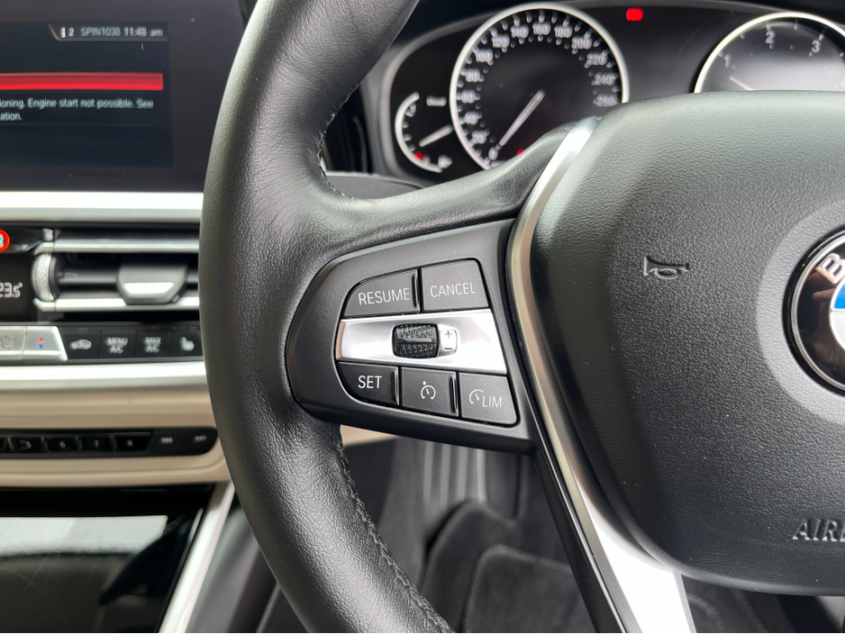 2019 BMW 3 Series - image 23