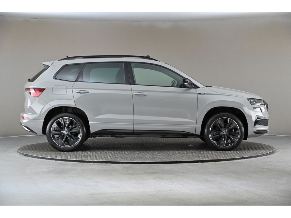 2024 Skoda Karoq - image 12