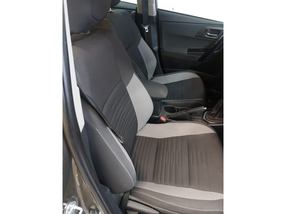 2017 Toyota Auris 1.4 D-4D LUNA  ; Only 112,000 kms : Rev Camera : NCT 07/27 ..TAX to 06/26 €15,500