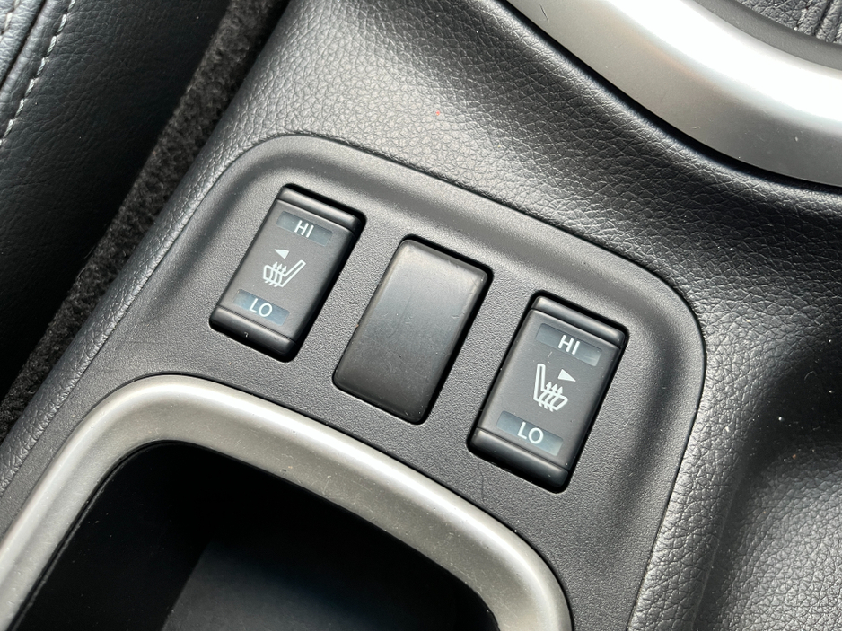 2018 Nissan Navara 2.3 DCI TEKNA D/C MANUAL //NO VAT//HIGH SPEC//FULL LEATHER HEATED SEATS//KEYLESS ENTRY//360 PARKING CAMERAS//SAT NAV// €21,950