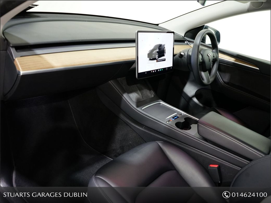 2023 Tesla Model Y - image 12