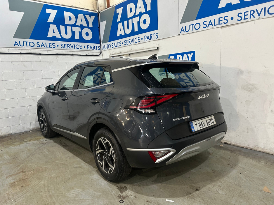 2023 Kia Sportage - image 5