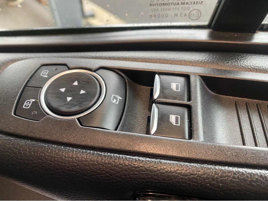 2022 Ford Tourneo Custom 125 T35 0 BUS M1 320L LIMITED EDITION 2.0 TD 130BHP 4 €49,950