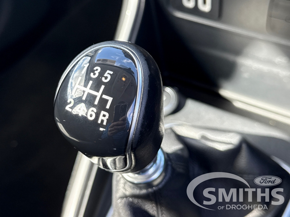 2018 Ford Ecosport - image 20