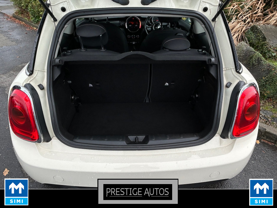 2014 MINI Hatch - image 21