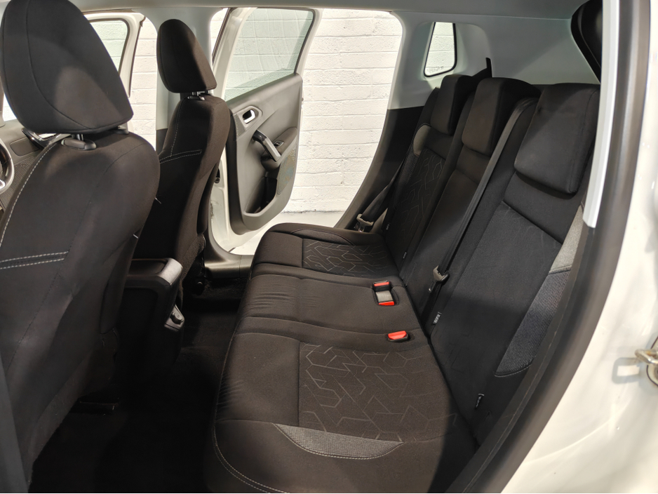 2019 Peugeot 2008 - image 24