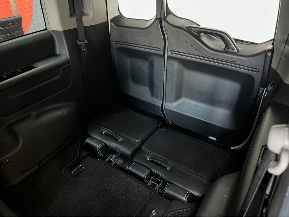 2017 Honda Stepwagon €21950 2017 HONDA STEPWAGON 7 SEATER AUTOMATIC  HYBRID G SENSING 2.0 AUTOMATIC / CRUISE CONTROL / REVERSE CAMERA / AUTOMATIC DOORS / 7 SEATS €21,950