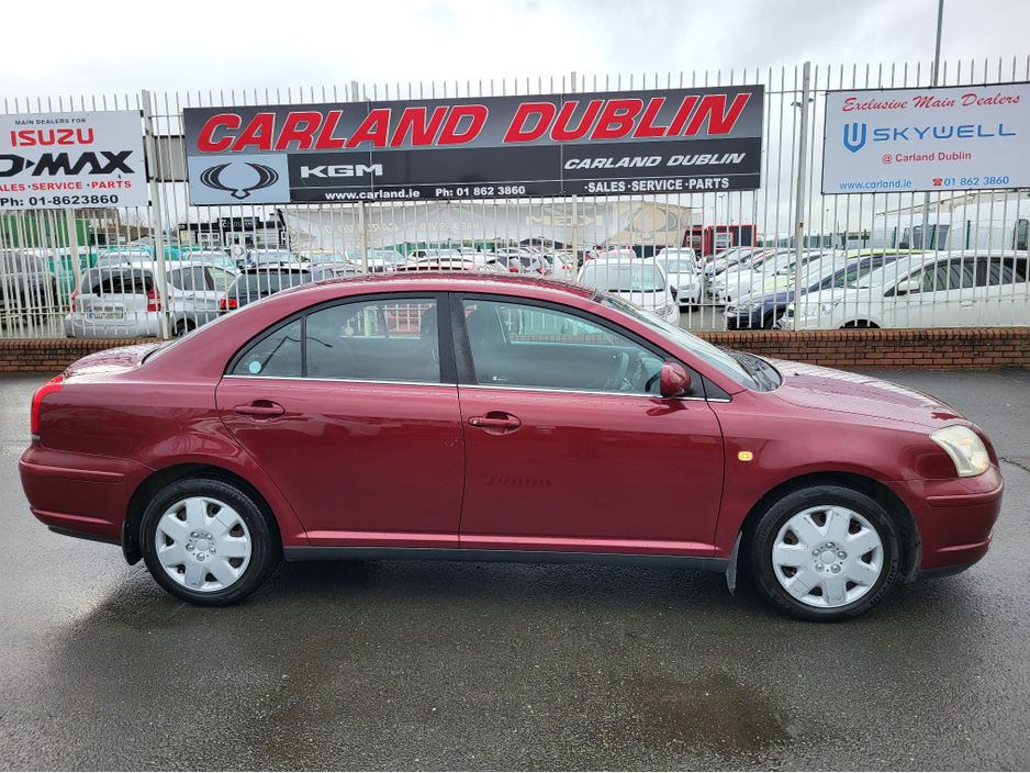 2006 Toyota Avensis - image 2