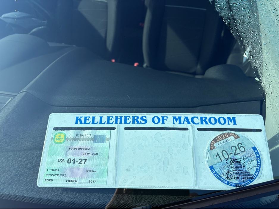 2017 Ford Fiesta - image 10