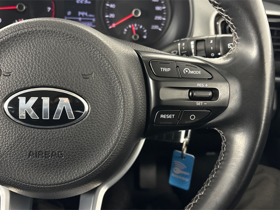 2021 Kia Stonic - image 22