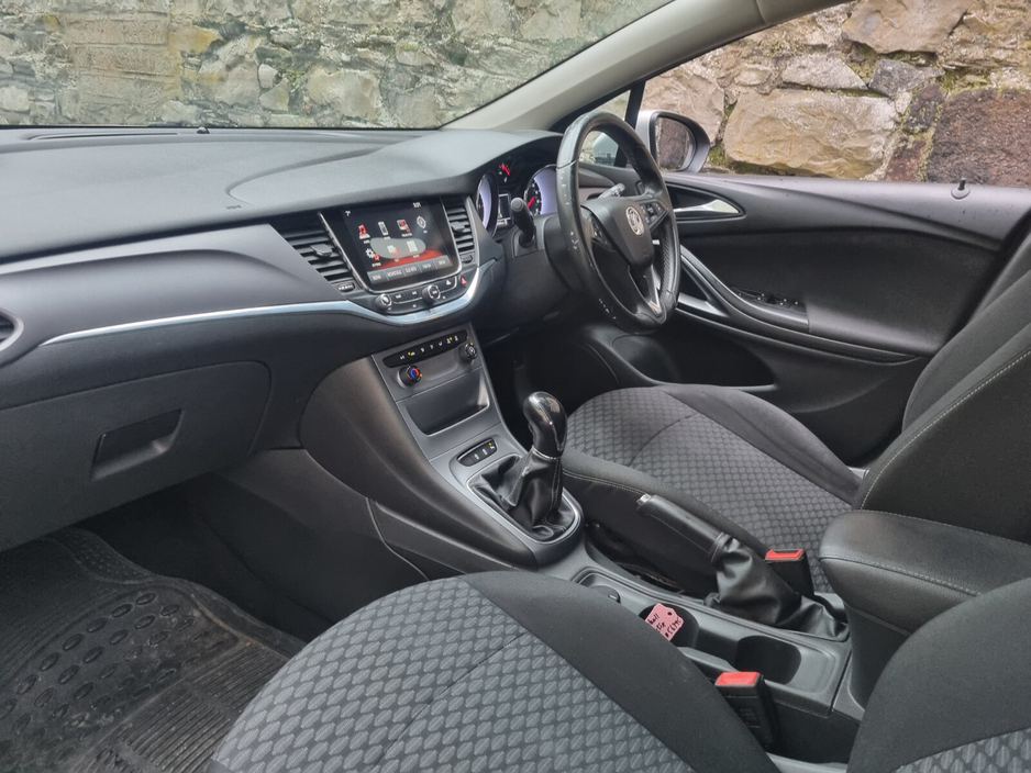 2017 Vauxhall Astra  €5,299