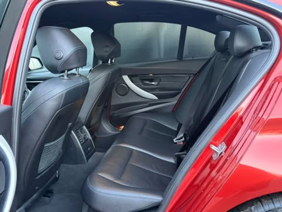 2018 BMW 3 Series 330e M Sport €18,950