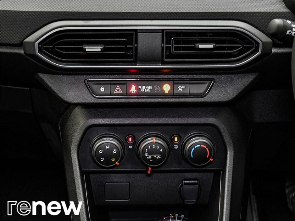 2023 Dacia Sandero - image 26