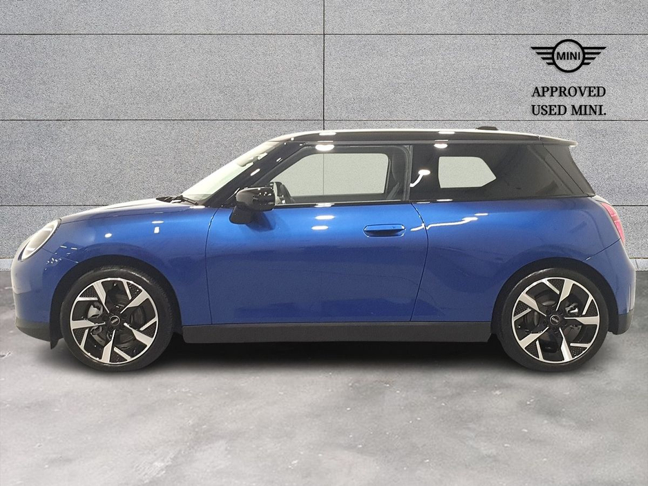 2025 MINI Hatch Cooper E €29,950