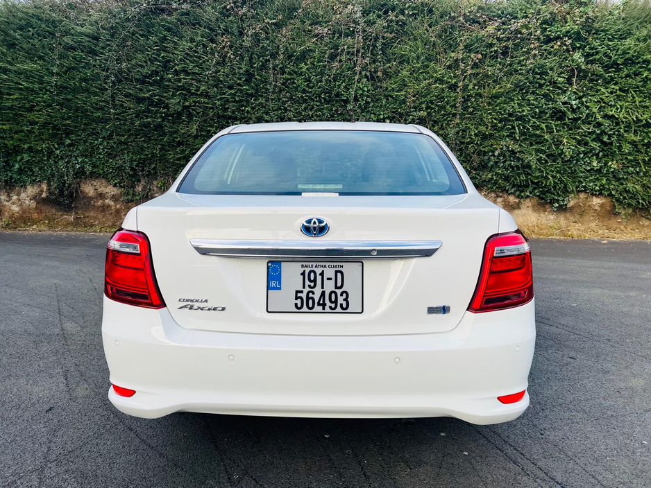 2019 Toyota Corolla - image 6