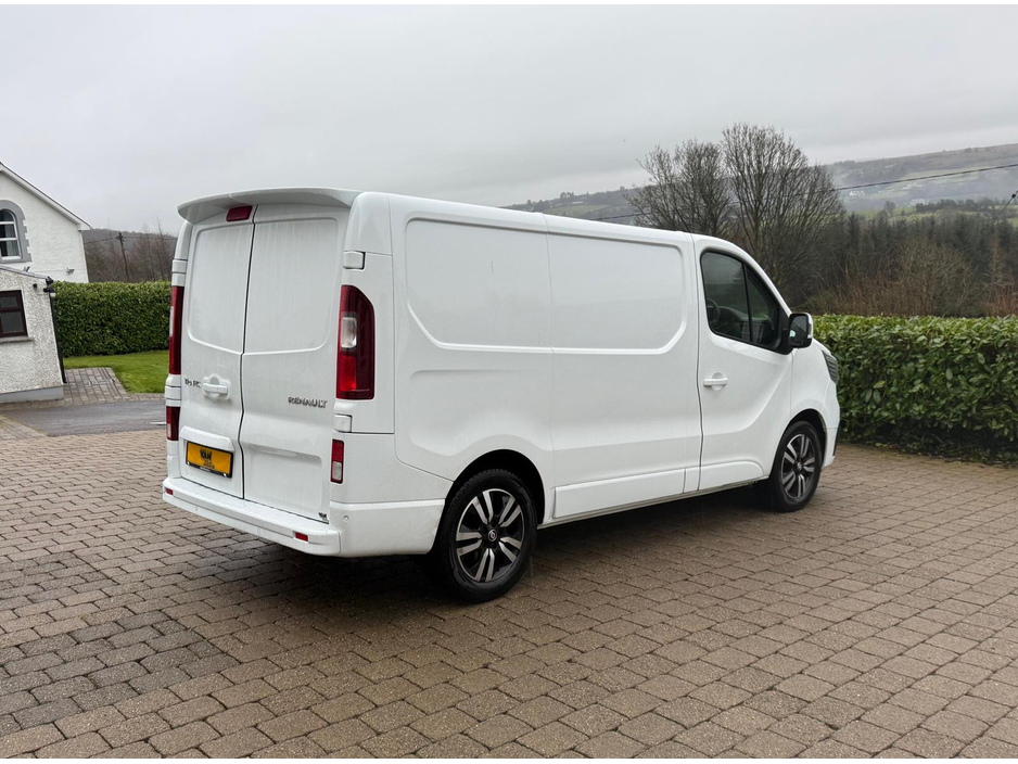 2023 Renault Trafic SL28 SporBUSINESS PLUS DCI €22,995