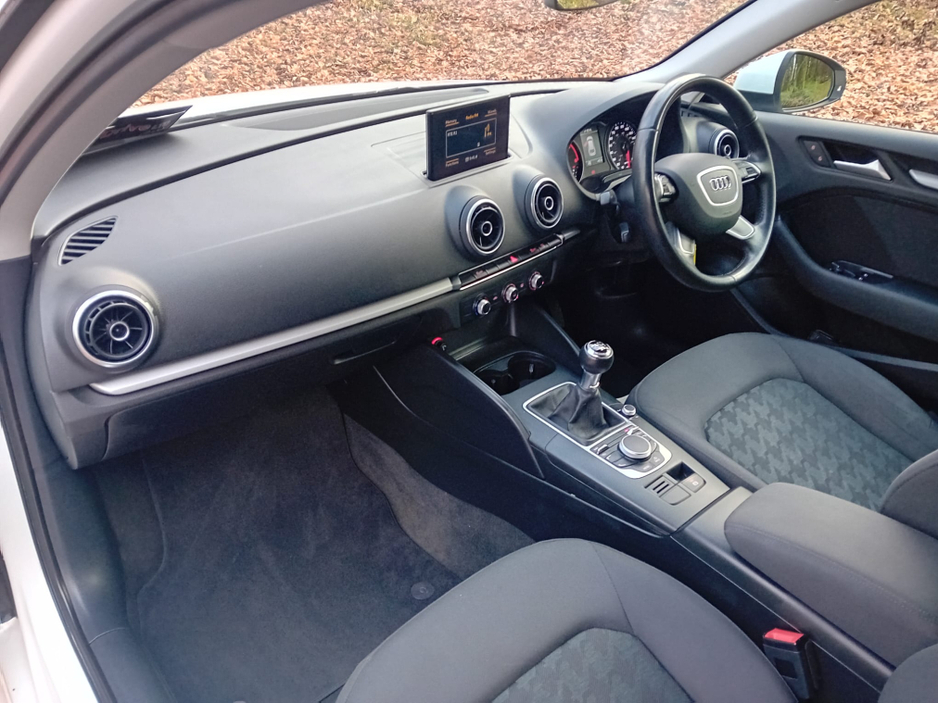 2016 Audi A3 - image 13