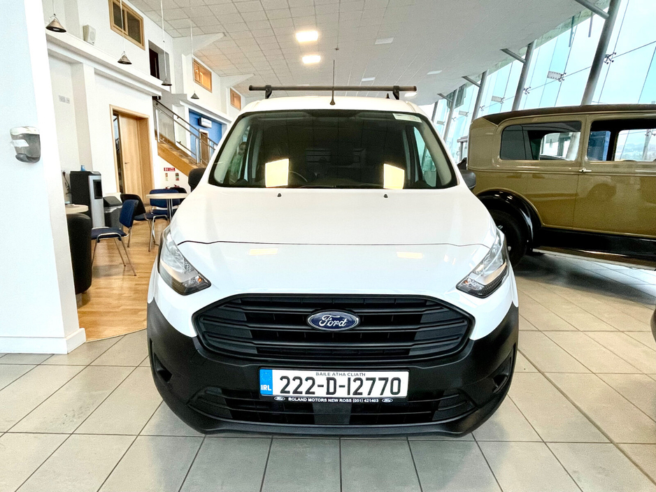 2022 Ford Transit Connect  €11,800