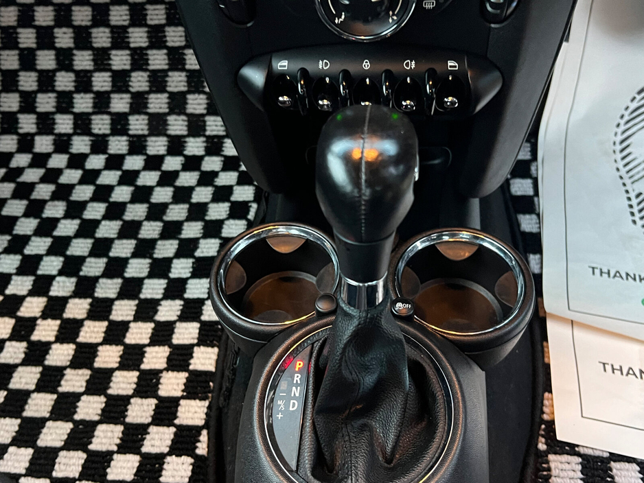 2013 MINI Hatch  €8,950