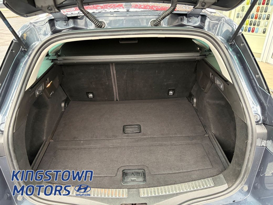 2019 Renault Megane Sport Tourer Iconic €13,995