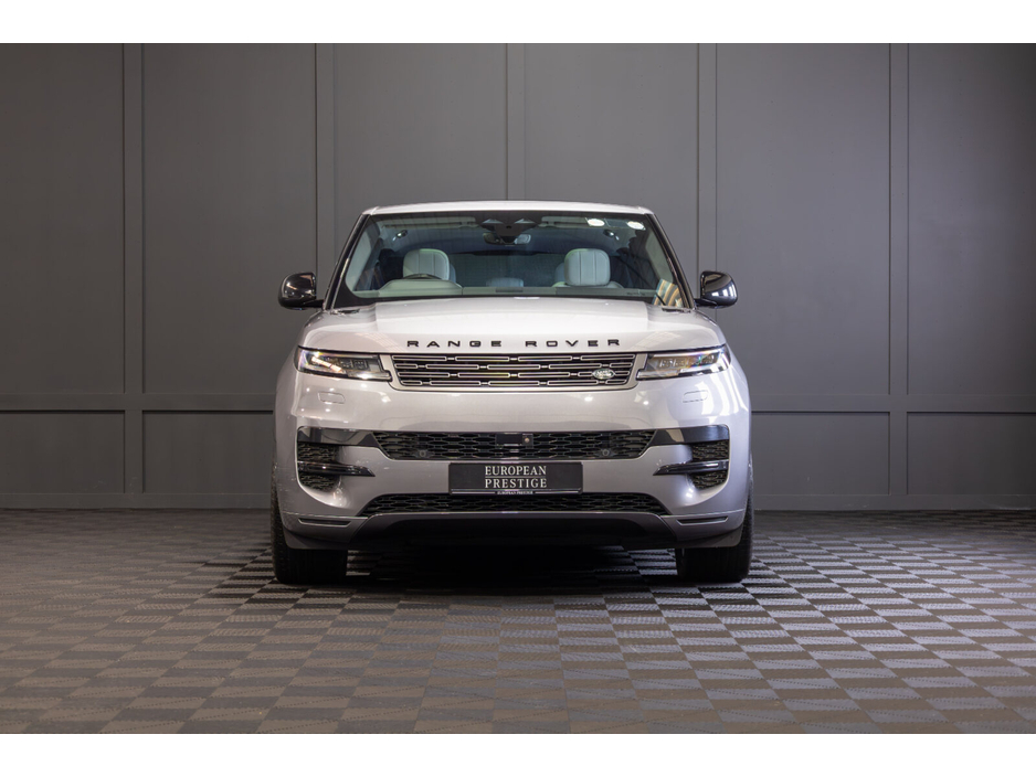 2023 Land Rover Range Rover Sport  €85,366