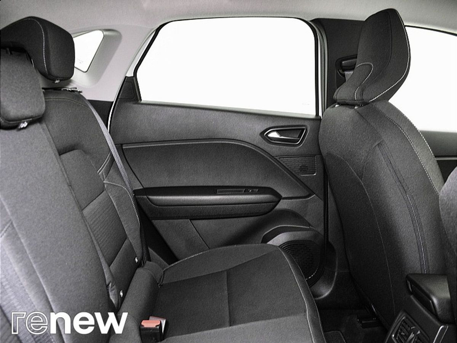 2020 Renault Captur - image 13