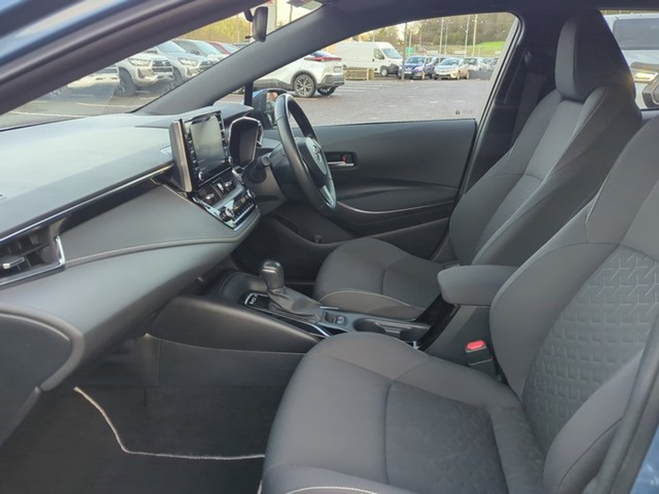 2022 Toyota Corolla FRESH SELECTION OF TRADE-INS COROLLA HYBRID LUNA H/B 4DR AUTO €29,500