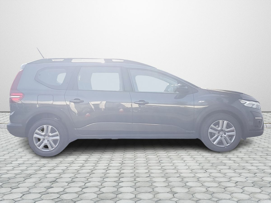 2022 Dacia Jogger - image 11