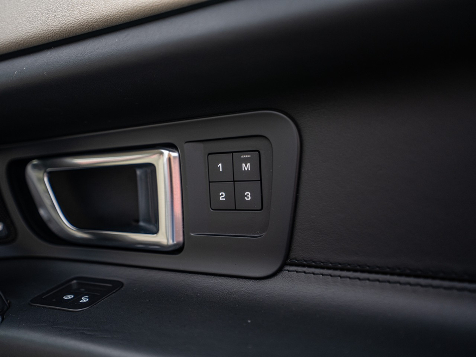 2016 Land Rover Discovery Sport - image 38