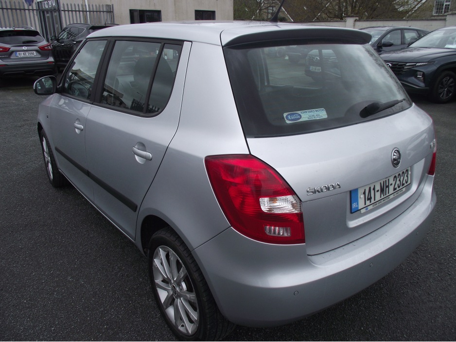 2014 Skoda Fabia - image 9