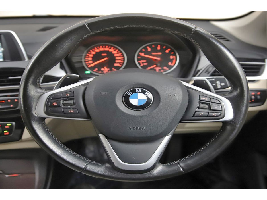 2017 BMW X1 - image 21