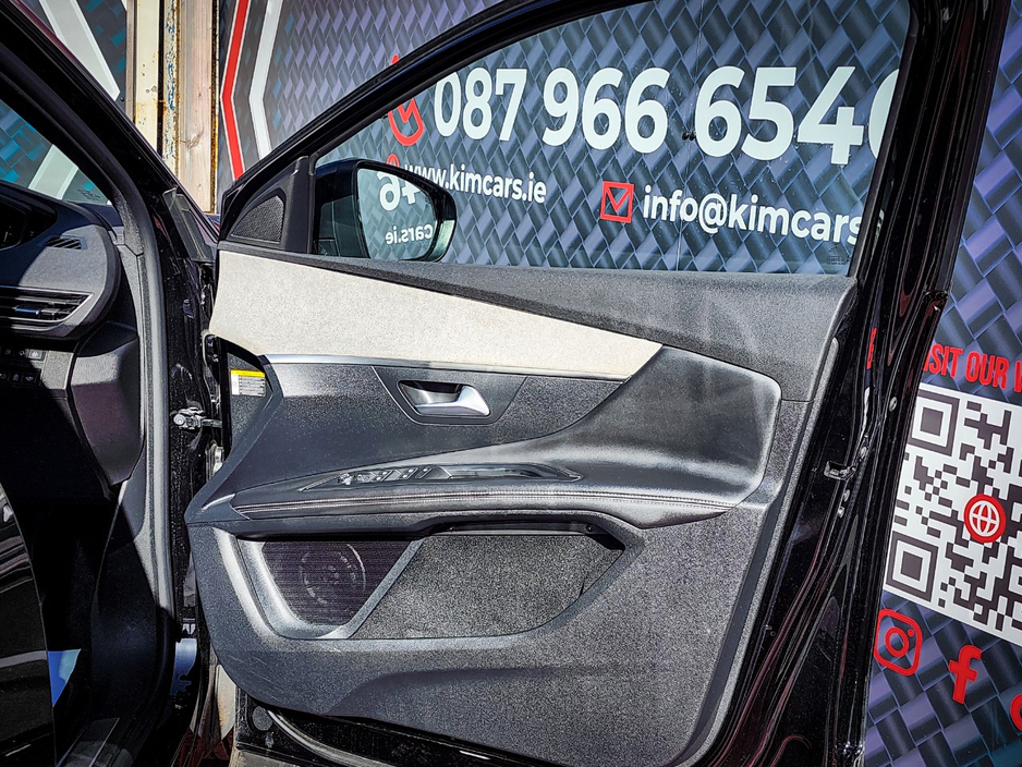 2023 Peugeot 3008 - image 35