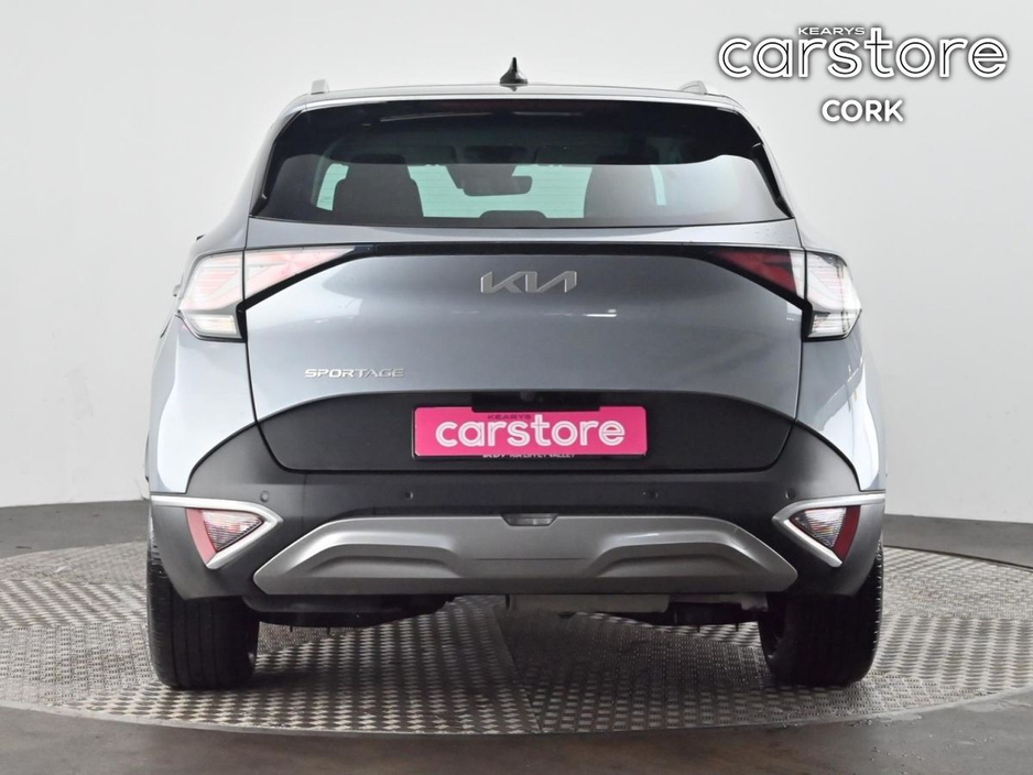 2022 Kia Sportage - image 4