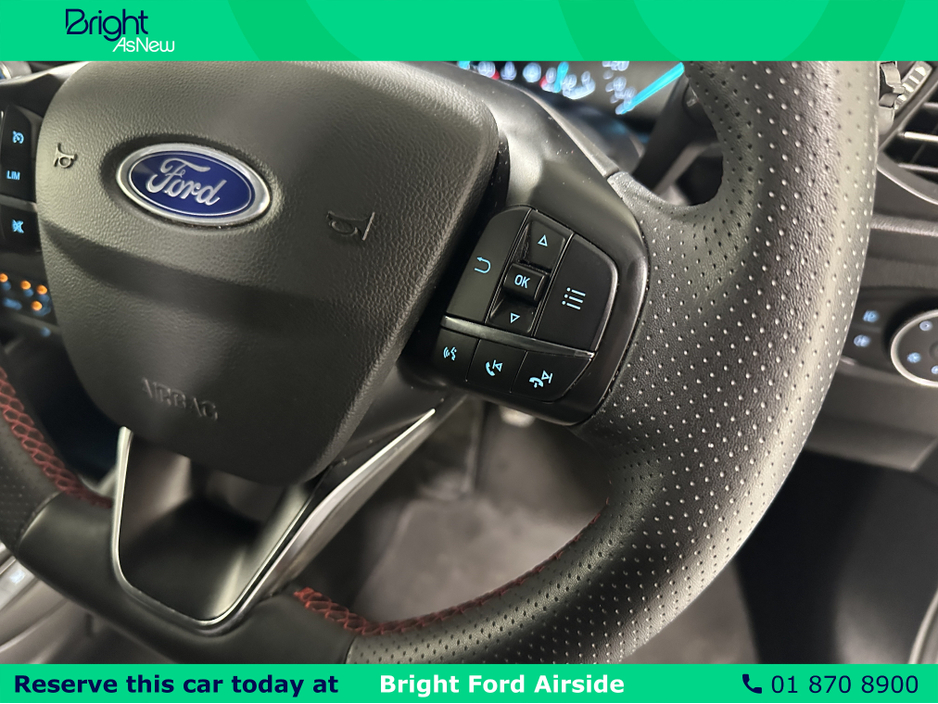 2022 Ford Focus - image 18