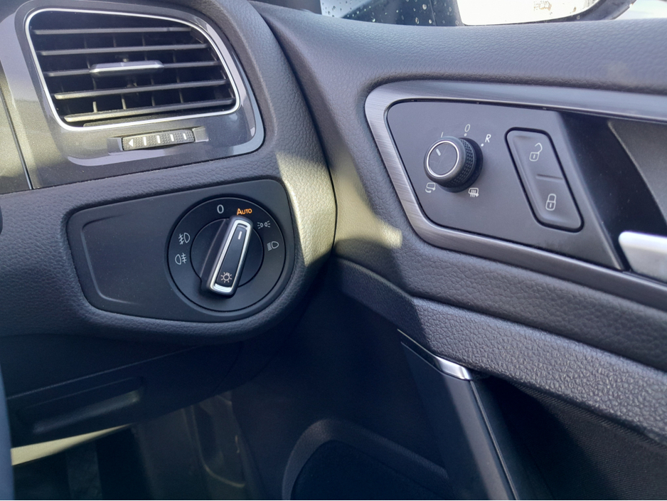 2018 Volkswagen Golf 1.2 petrol high Line Automatic 5 Door. €17,500