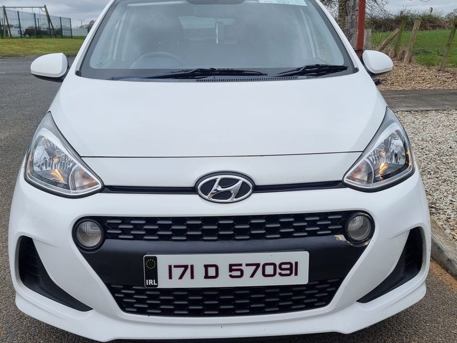 2017 Hyundai i10 - image 6