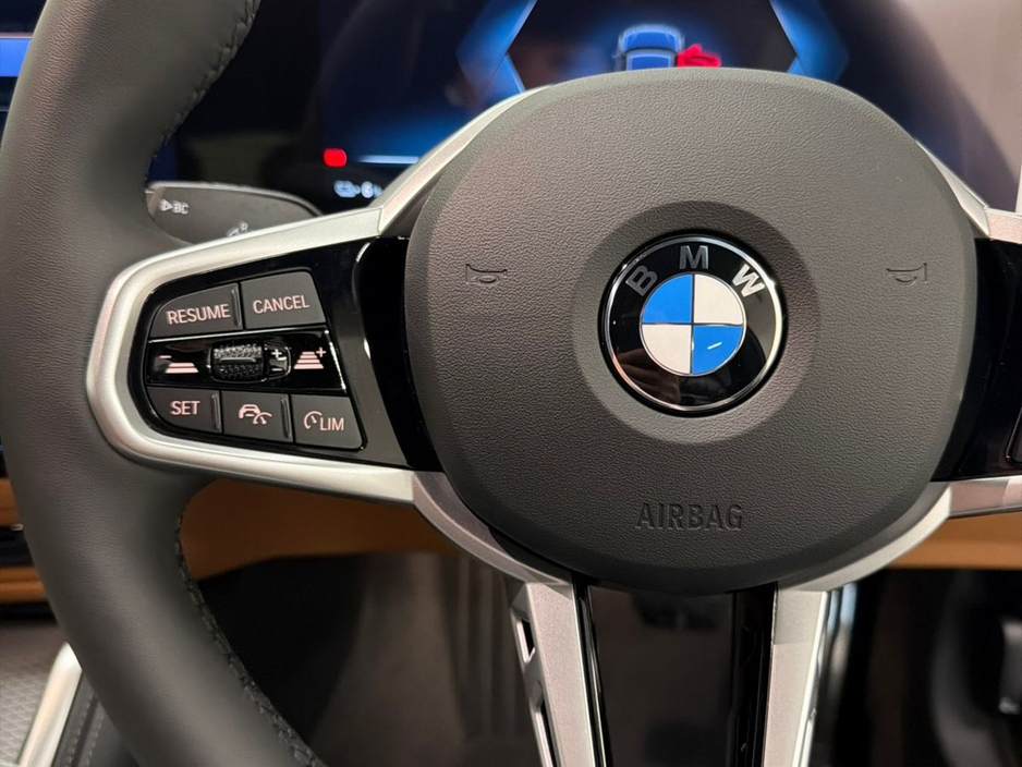 2026 BMW i4 - image 17