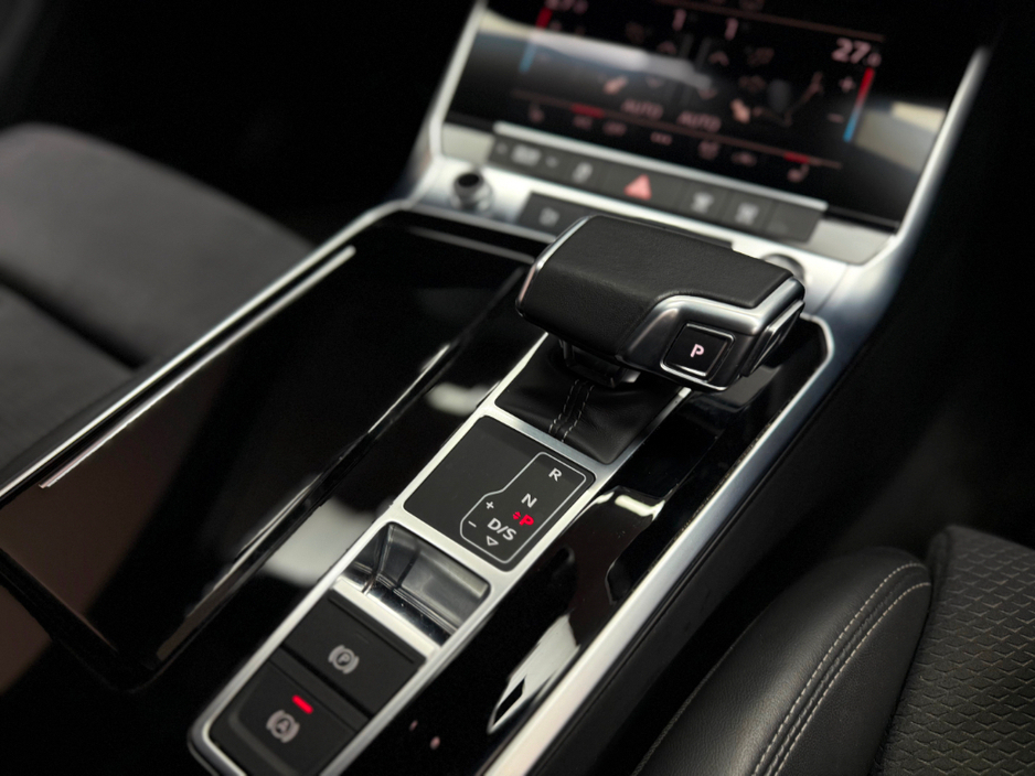 2023 Audi A6 50 TFSI E QUATTRO AVANT BLACK EDITION €49,990